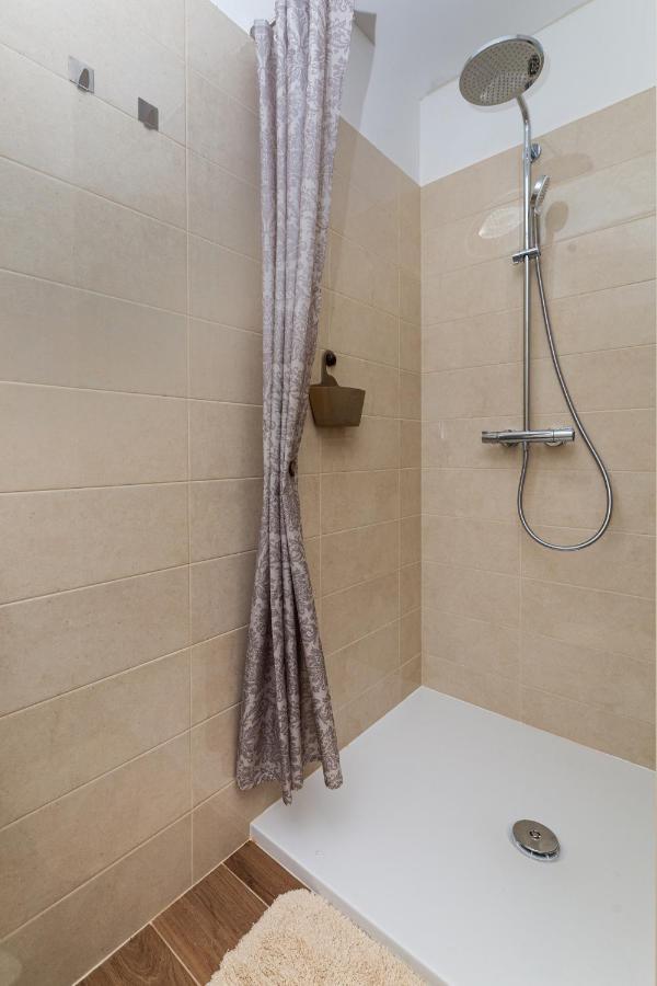 Apartment Nada 1 Malinska Exteriér fotografie