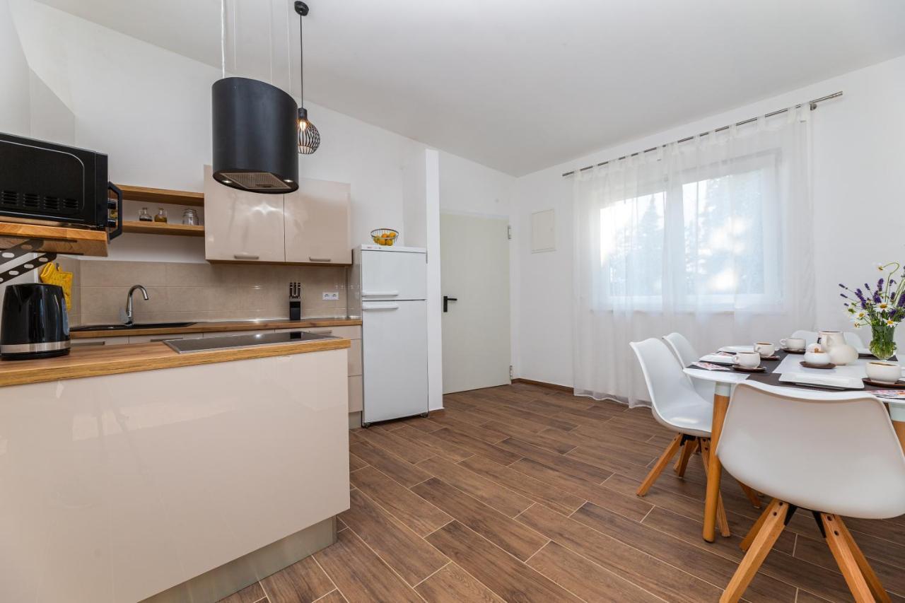 Apartment Nada 1 Malinska Exteriér fotografie