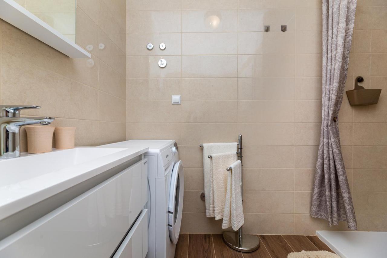 Apartment Nada 1 Malinska Exteriér fotografie